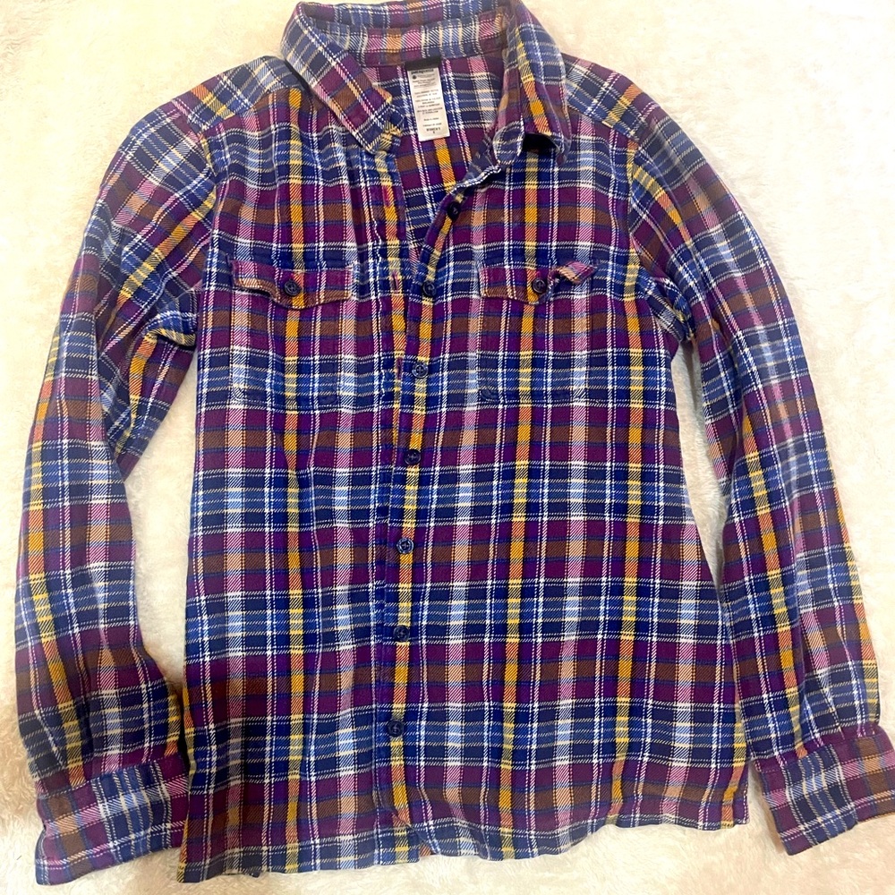 Patagonia women’s size 6 flannel shirt, purple